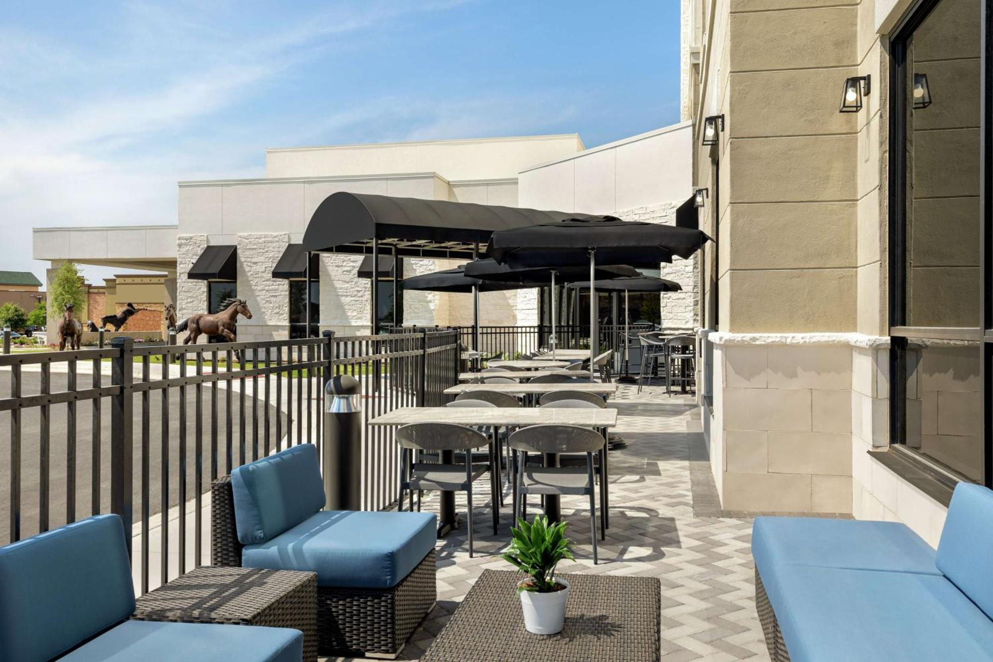 Embassy By Hilton Round Rock