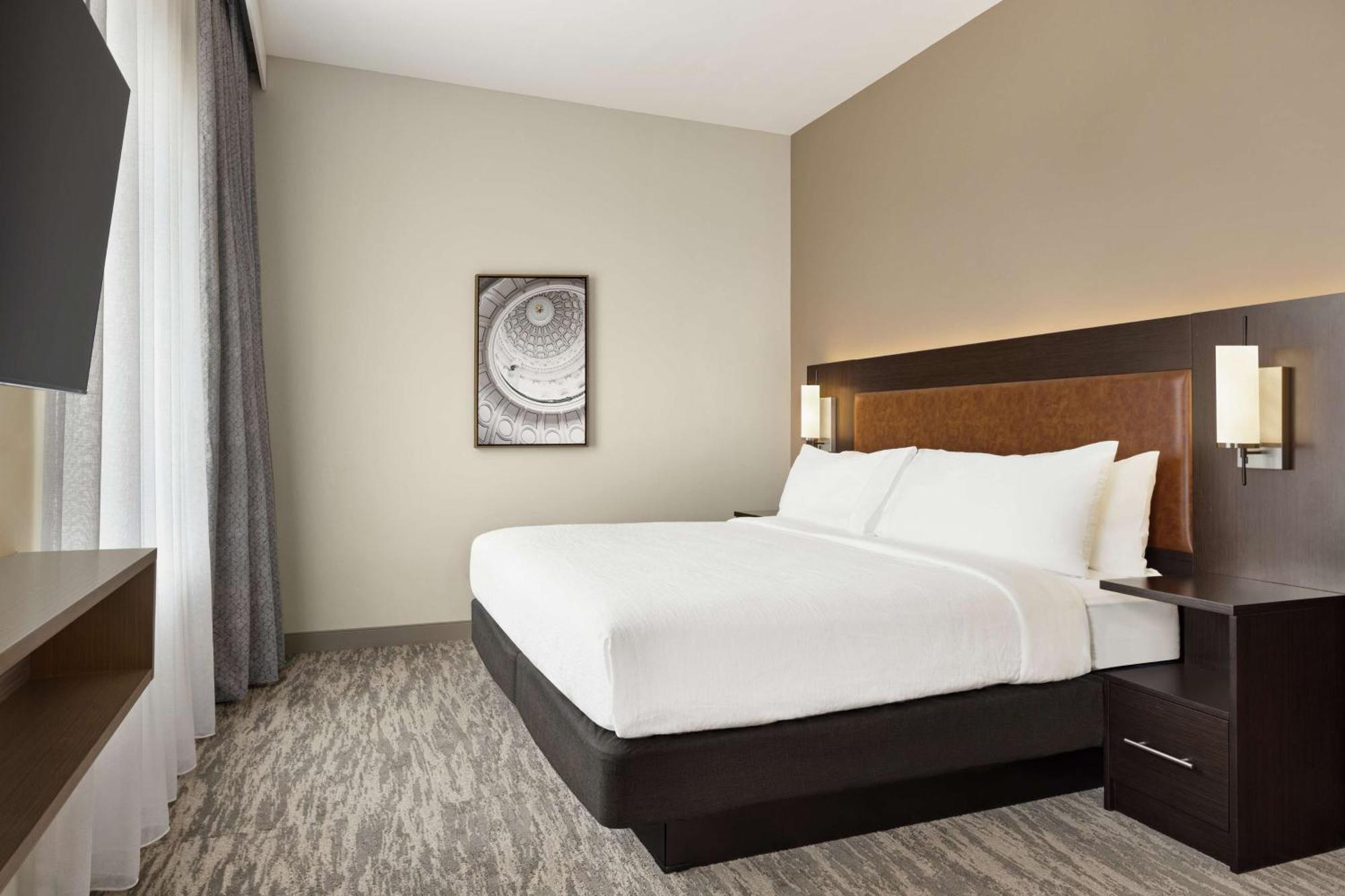 Embassy By Hilton 4* Round Rock